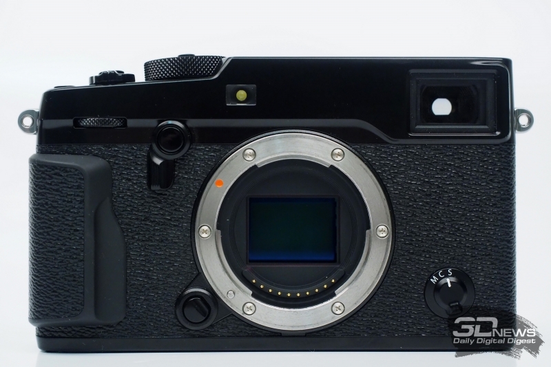  Fujifilm X-Pro2, фронтальная панель 