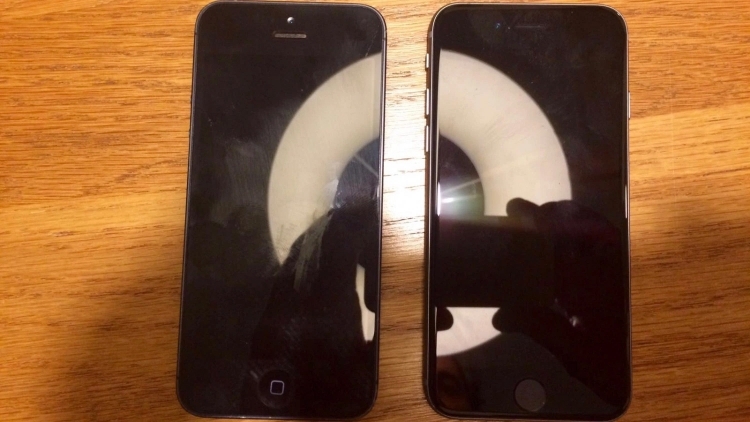 «Шпионское» фото iPhone 5s рядом с новым 4” iPhone