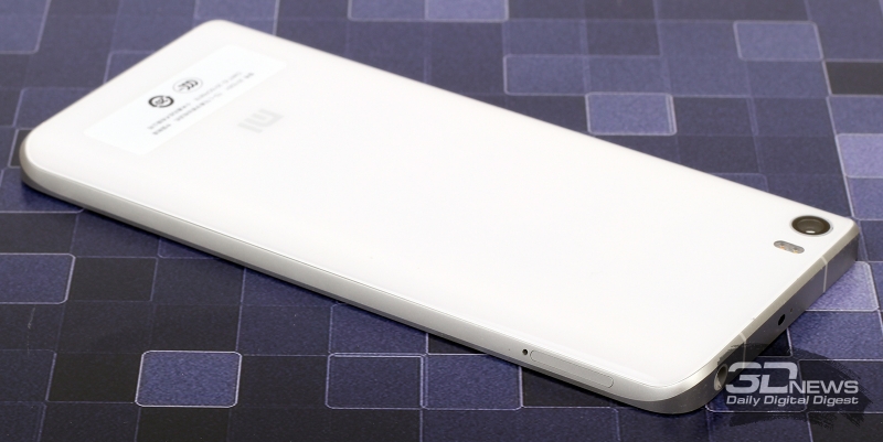  Xiaomi Mi5 – верхняя грань 