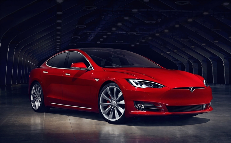 Tesla выпустит обновление для автопилота