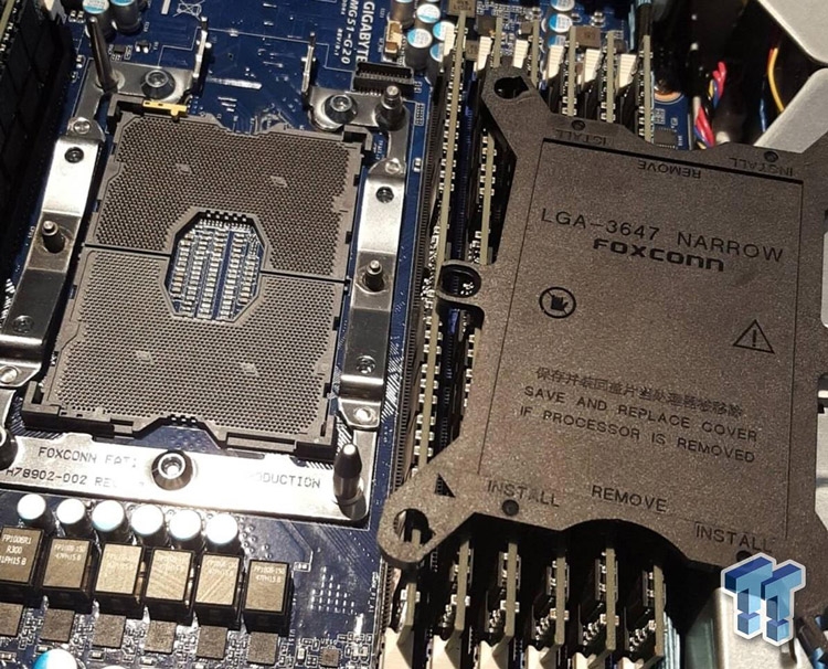  Intel LGA3647 (Socket P) 