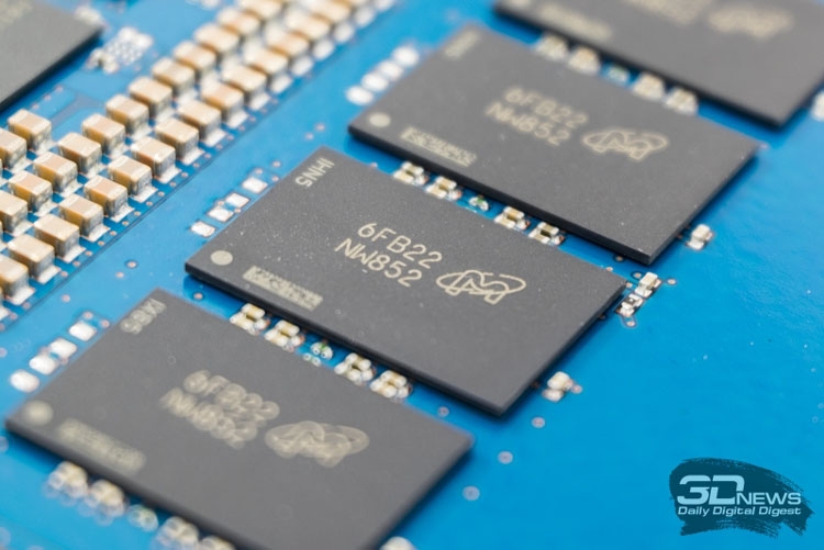 В основе SSD Crucial MX300 лежит память Micron TLC 3D NAND