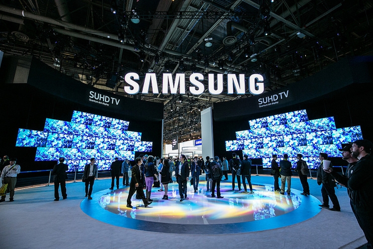 Samsung покупает производителя аудиотехники Harman"