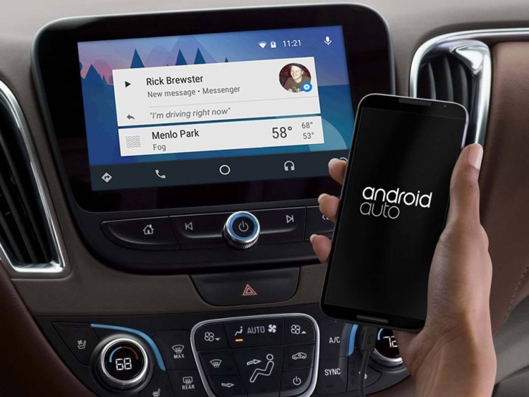 Facebook Messenger теперь может работать в связке с Android Auto
