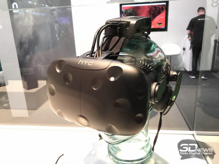 MWC 2017: два новых фирменных аксессуара для VR-шлема HTC Vive"