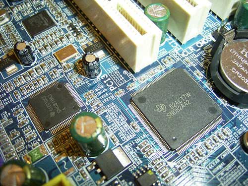 Gigabyte 8I955X-Royal на чипсете Intel 955X
