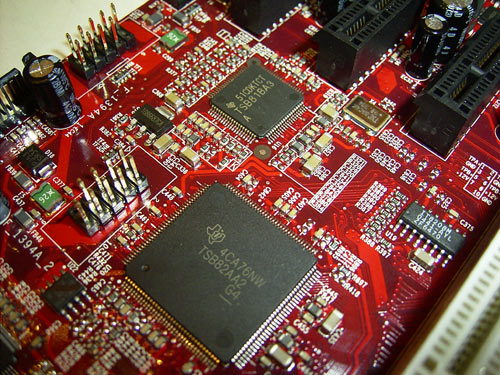 Foxconn 955X7AA на чипсете Intel 955X