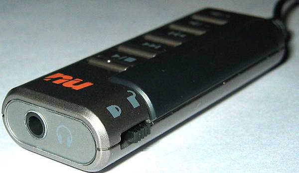 Портативный DVD плеер NU CinePlayer PDR021