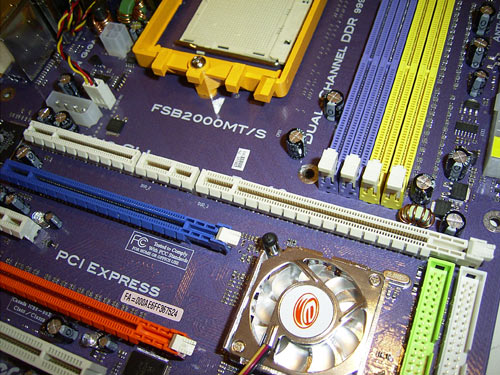 ECS KN2 SLI Extreme на чипсете nVidia nForce4 SLI x16