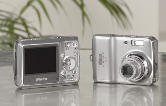  Nikon Coolpix L4 