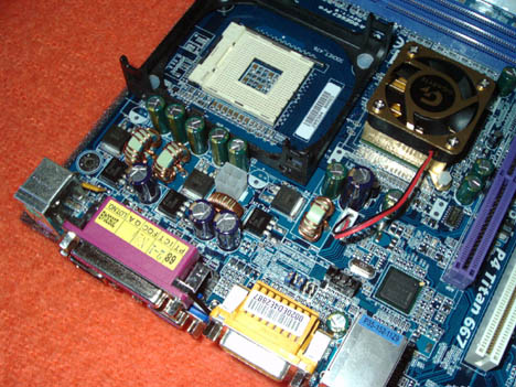 Gigabyte 8GE667 Pro Power Supply
