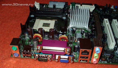 Intel D845GEBV2 back panel
