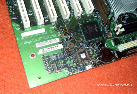 Intel D845GEBV2 empty corner