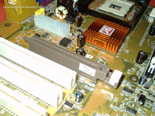 Sapphire A4-A985 AGP