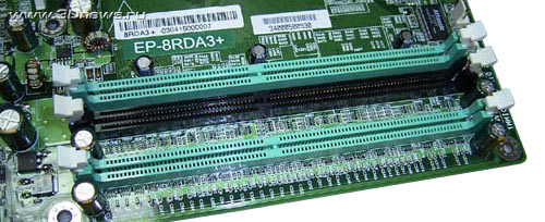  Epox 8RDA3+ DIMMs 