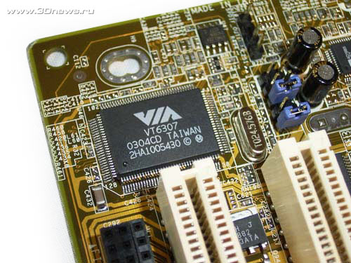 Asus P4P800 Deluxe Firewire