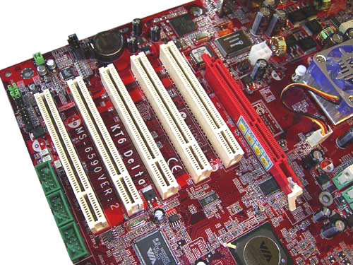 MSI KT6 Delta Slots