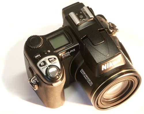 Nikon Coolpix 5700