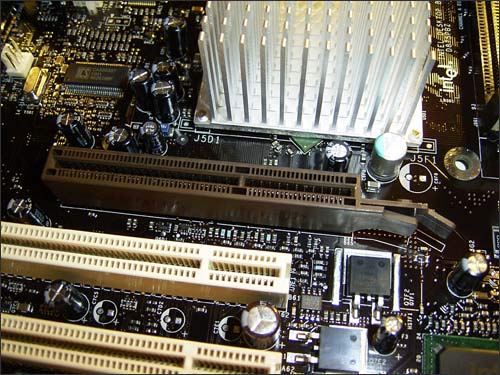 Intel D875PBZ  (Intel 875P Canterwood) 