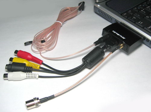 PCMCIA TV ����� AverTV CardBus Plus