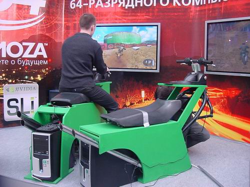 Виртуальный мотоцикл на стенде AMD
