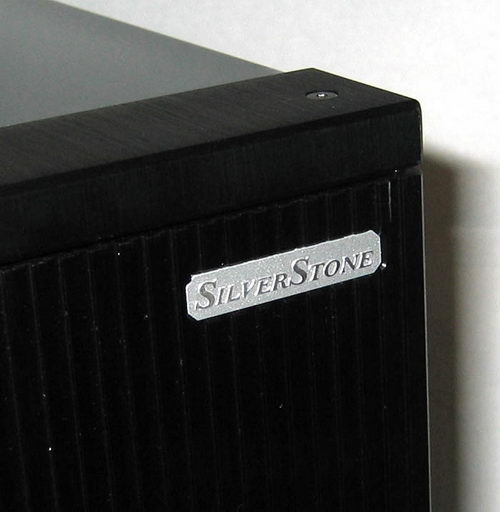  SilverStone SST-TJ01 