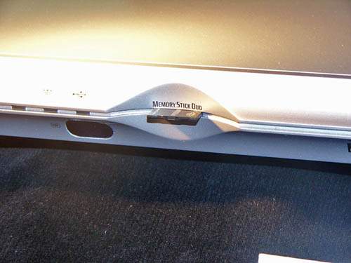 ���������� ��������� Memory Stick PRO Duo/Duo