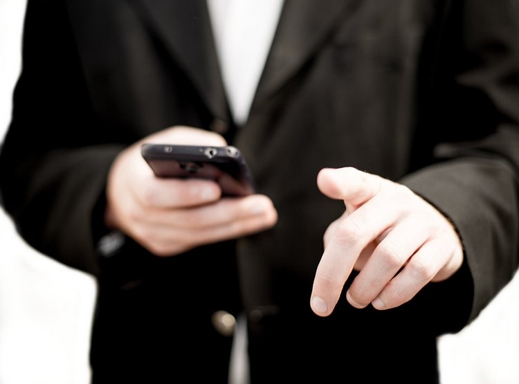 Российский бизнес всё чаще предпочитает мобильные сервисы голосовой связи