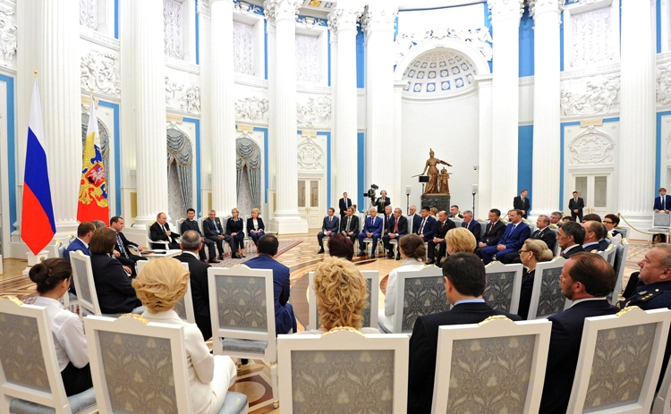 Владимир Путин не исключает внесения поправок в «пакет Яровой»